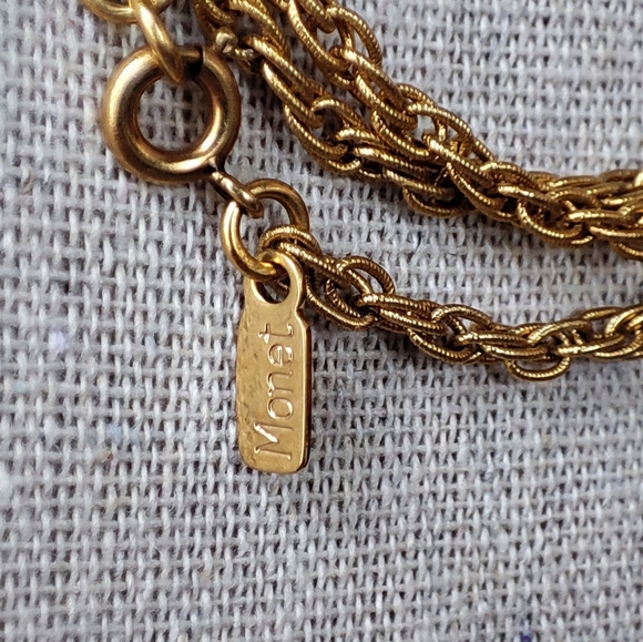 MONET Signed Gold Tone Plated Acorn Extra Long 54" Vintage Chain Necklace - Picture 3 of 6
